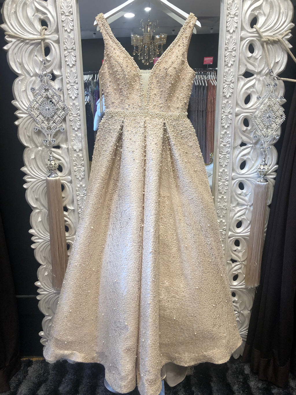 FULL PEARL GOWN image 1