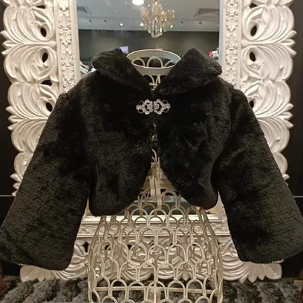 FUR SHRUG BLACK WITH BROOCH image 0