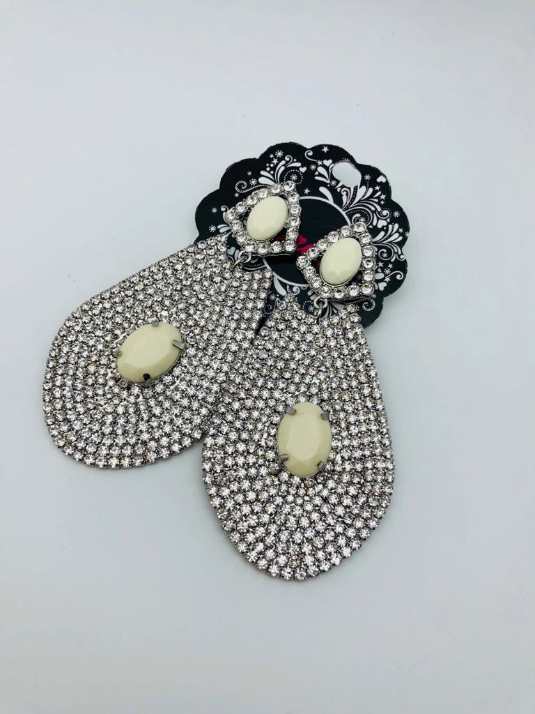 TEAR DROP CRYSTAL SILVER EARRINGS image 0