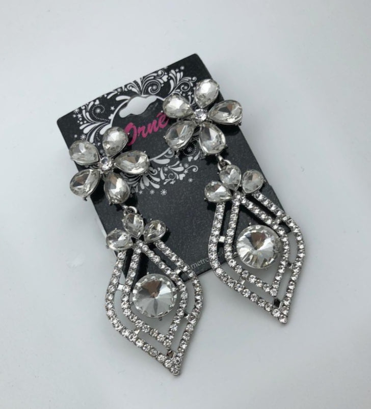 DIAMANTE FLORAL BEADS SILVER EARRINGS image 1