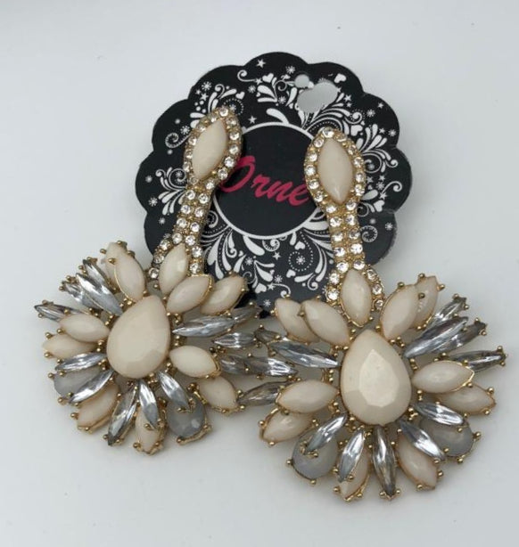 LUNAR GLOW EARRINGS image 1