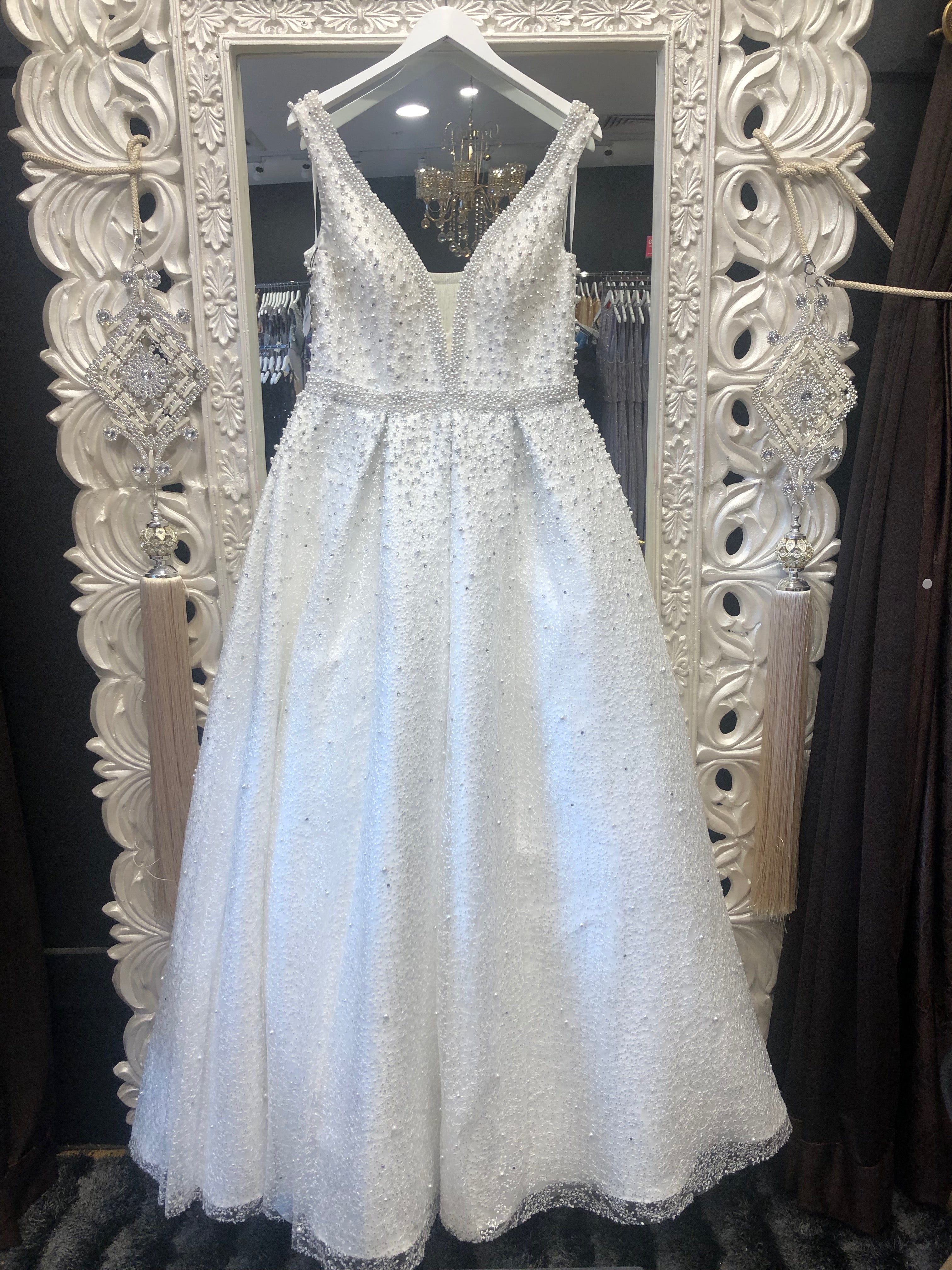FULL PEARL GOWN image 2